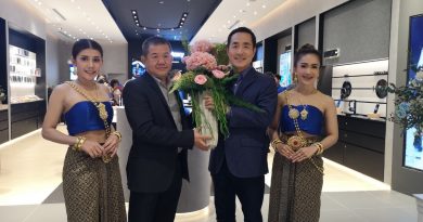 “ปกรณ์และเพื่อน” เปิดตัว Samsung Experience Store สาขาเซ็นทรัลฯ ภูเก็ต ชูบริการหลังการขายตอบโจทย์ทุกความต้องการของลูกค้า “ปกรณ์และเพื่อน” เปิดตัว Samsung Experience Store สาขาเซ็นทรัลฯ ภูเก็ต ชูบริการหลังการขายตอบโจทย์ทุกความต้องการของลูกค้า